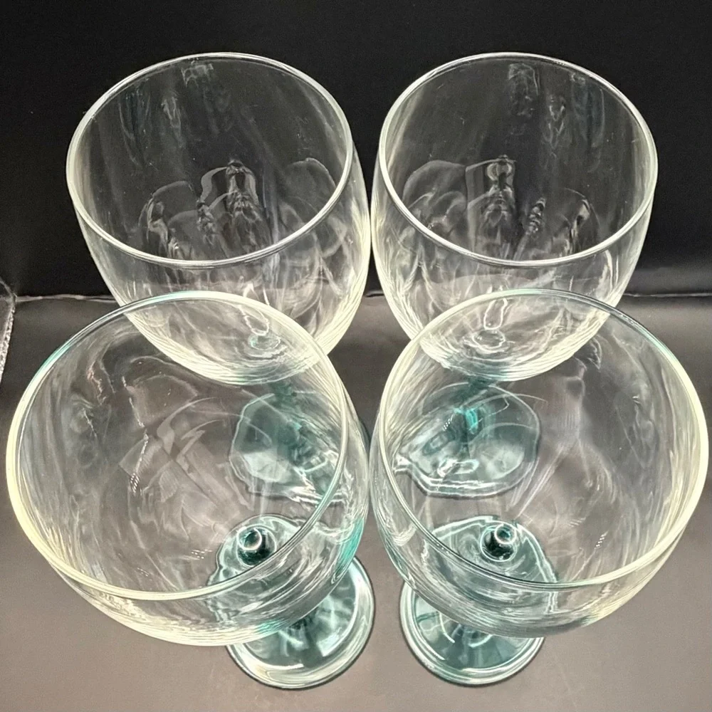 CRISTAL D'ARQUES Angelique Aqua Teal Twisted‎ Swirl Stem Wine Water Goblet 7.75